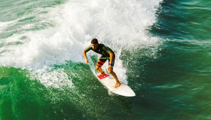 1xbet入口-三镇锋线再折大将 佩德罗愁容难掩，进攻顽疾何日能解？