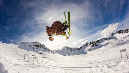 【1xbet下载】雷霆三分雨创历史！12人命中三分追平NBA纪录