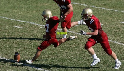 1xbet入口：范迪克再显铁闸本色，姆巴佩遭遇克星，欧洲足坛巅峰对决现新格局