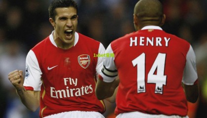 在线娱乐-曼城名宿盛赞，蓝月狂攻可进五六球，防守韧性更显冠军底色